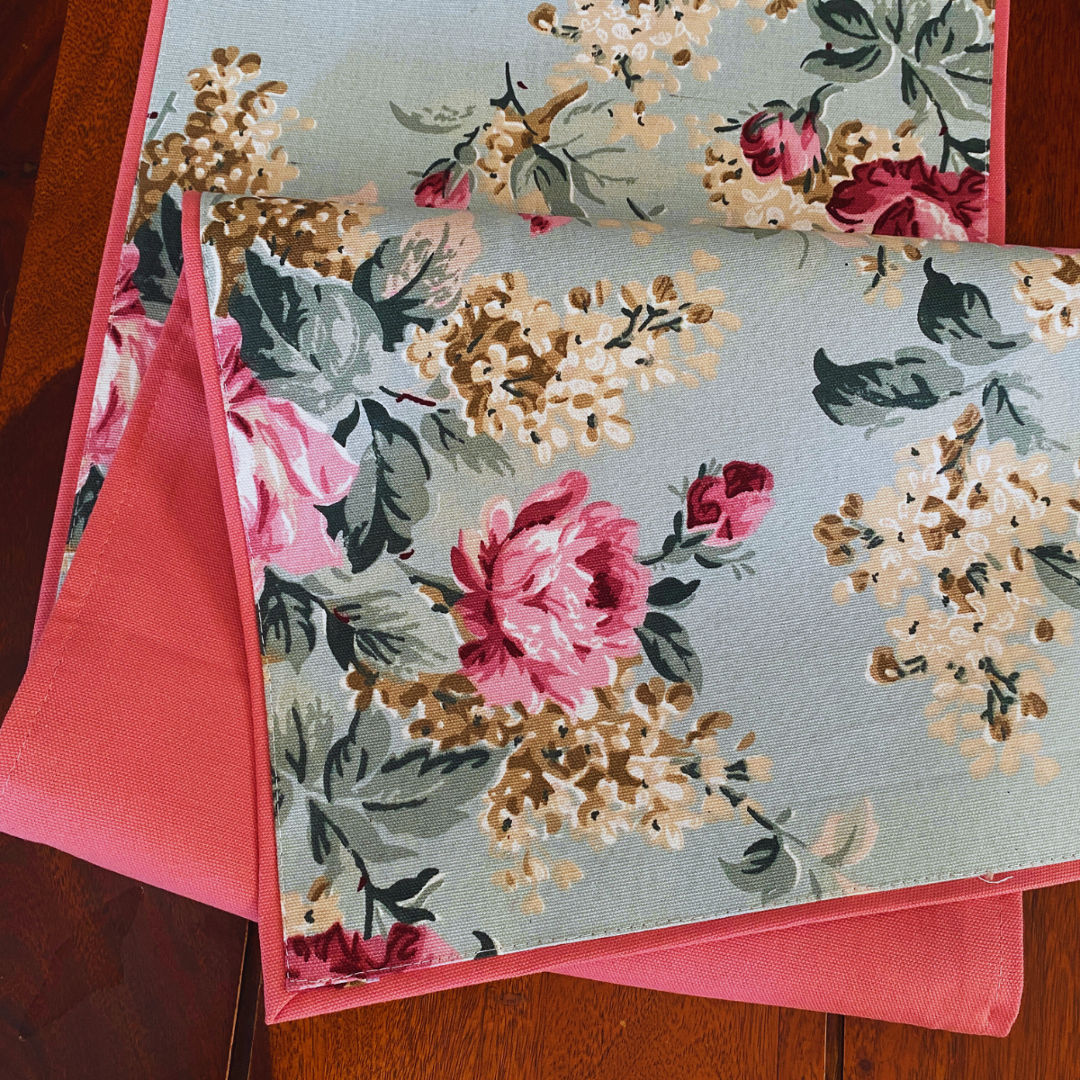 Dewberry Printed Table Runner, 100% cotton, 13" x 72"