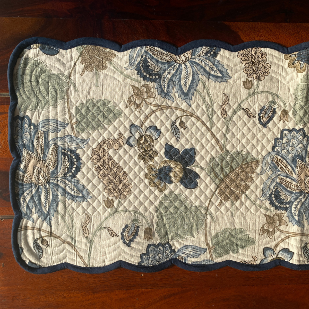 Ornate Flora Reversible Table Runner, 100% cotton, 13" x 72"