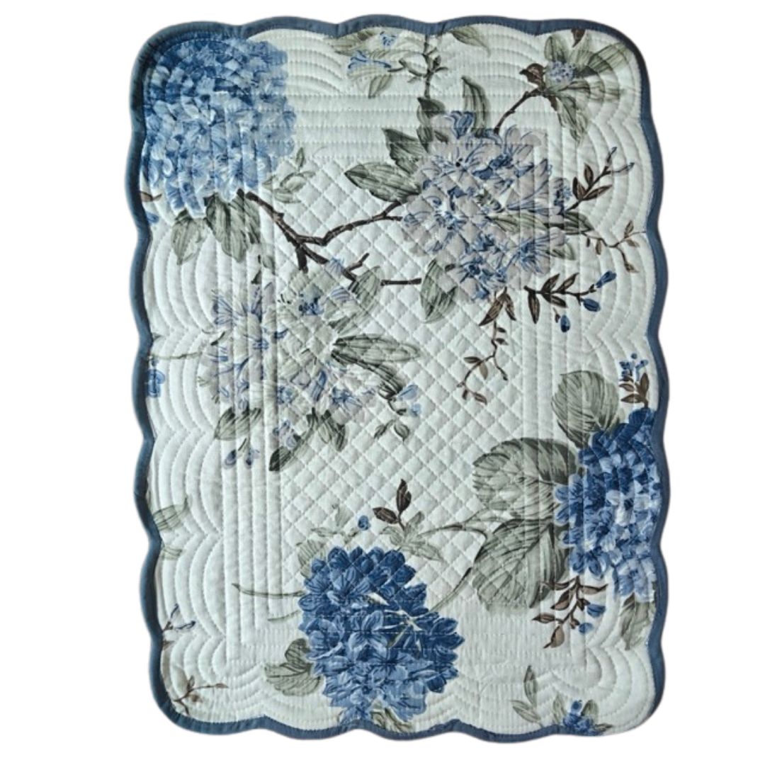 Blue floral quilted placemat