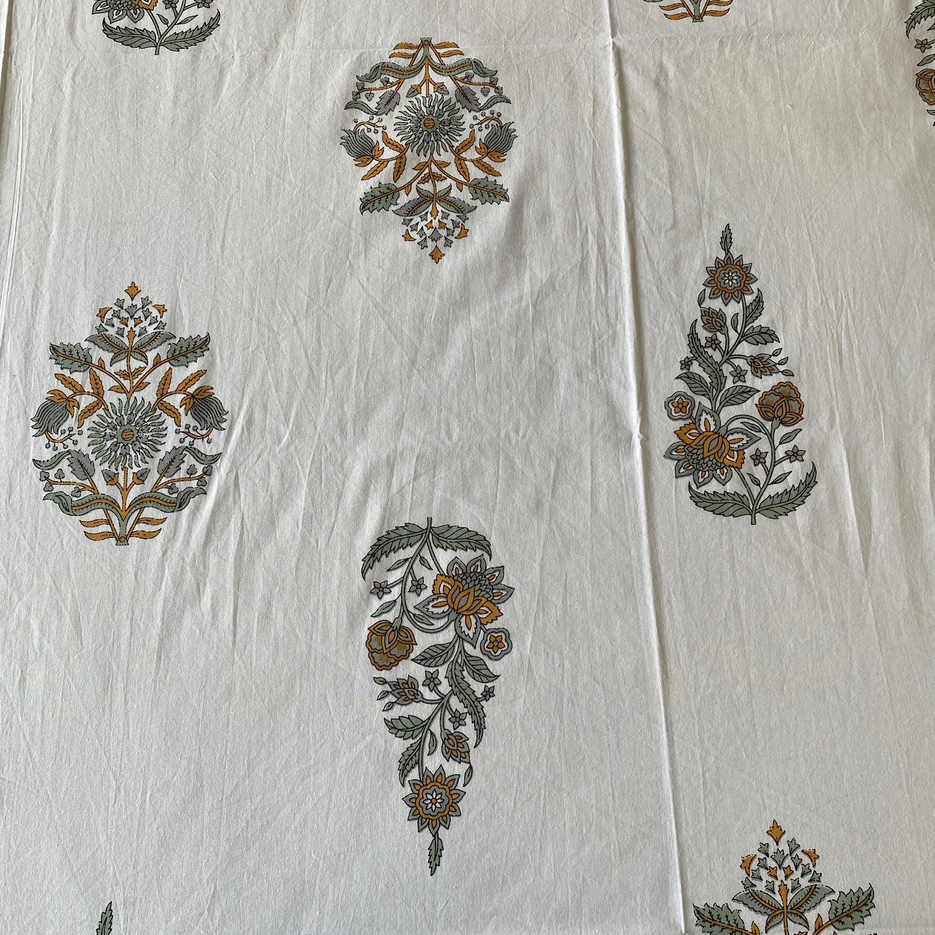 Kashtha Bedsheet Set 100% Cotton, King Size, 100" x 108"