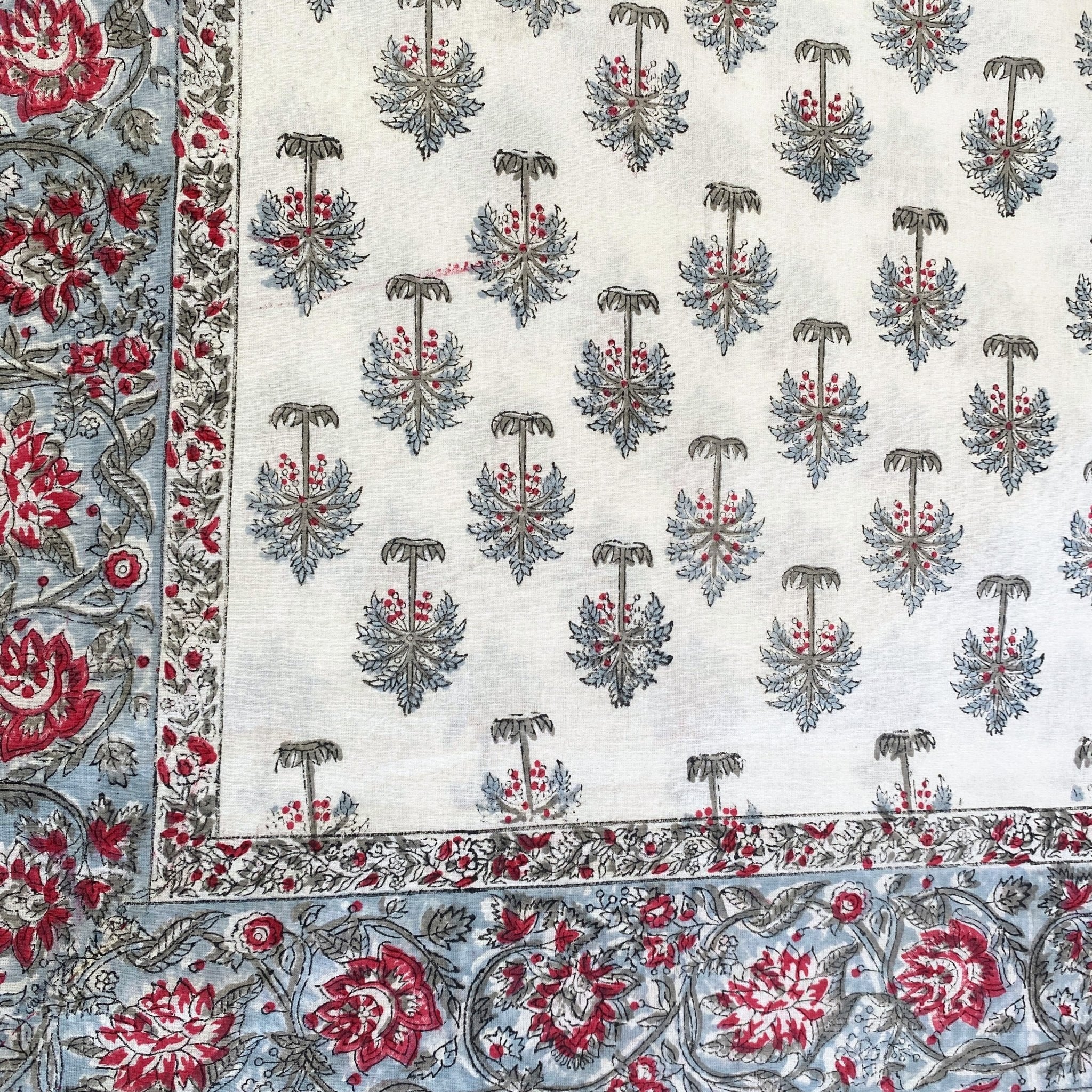 Aboli 6 Seater Dining Table Cover, 100% Cotton, 60" x 90" - Coral Slub - 