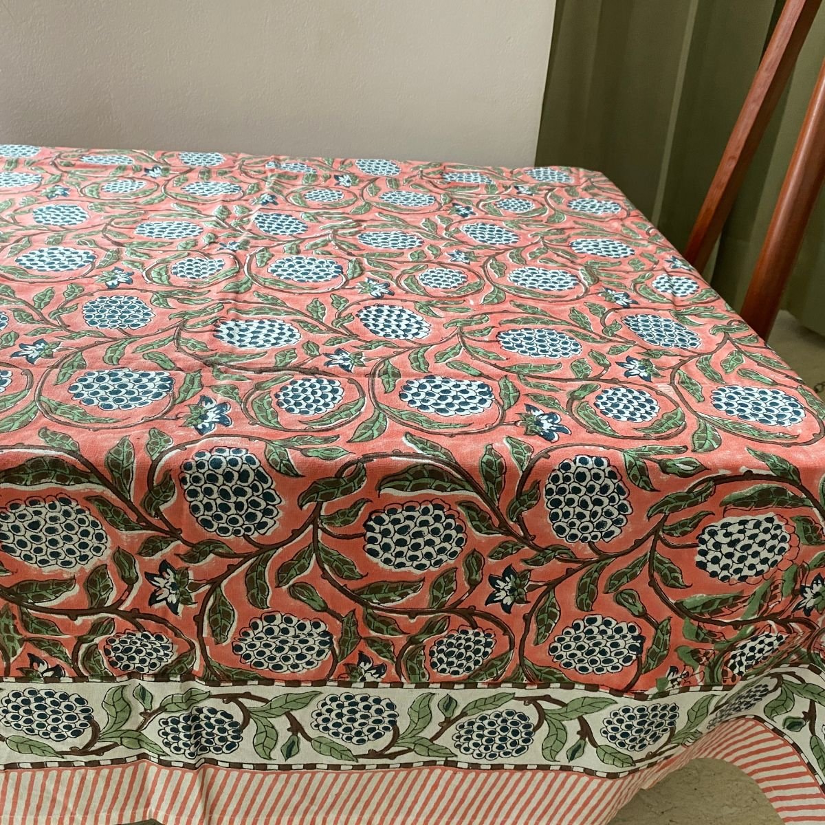 Anar 6 Seater Dining Table Cover, 100% Cotton, 60" x 90" - Coral Slub - 