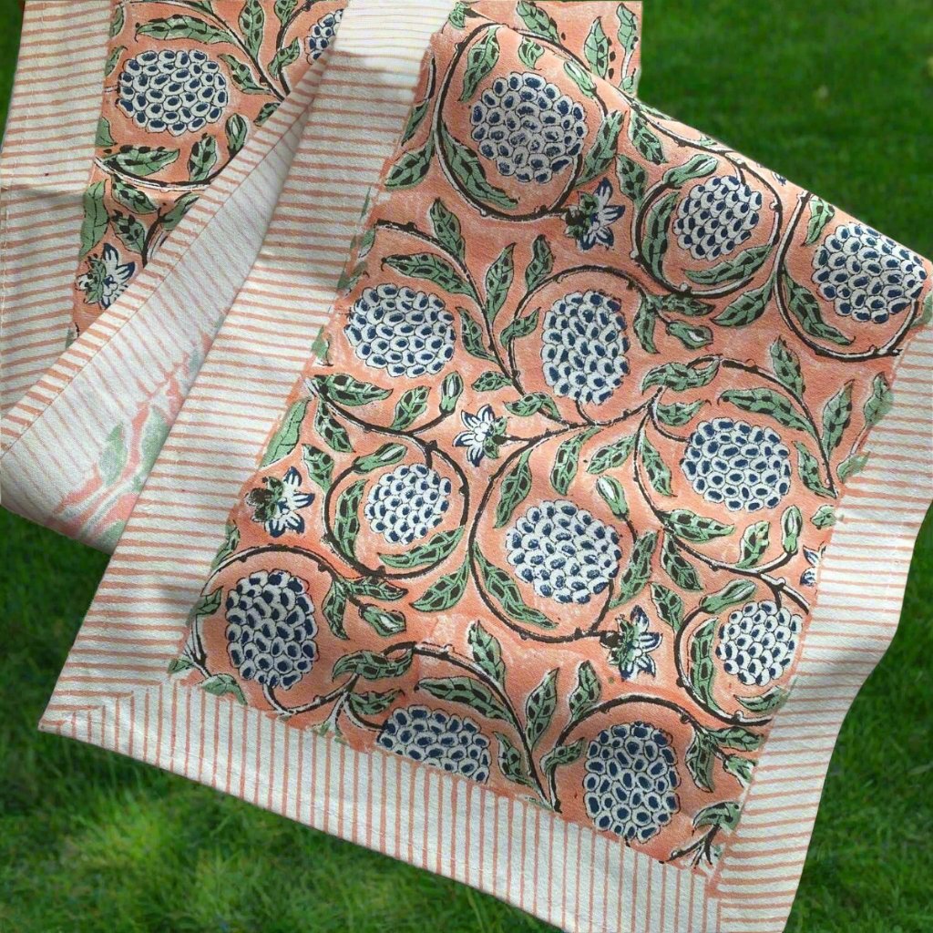 Anar Table Runner, 100% cotton, 13" x 72" - Coral Slub - 