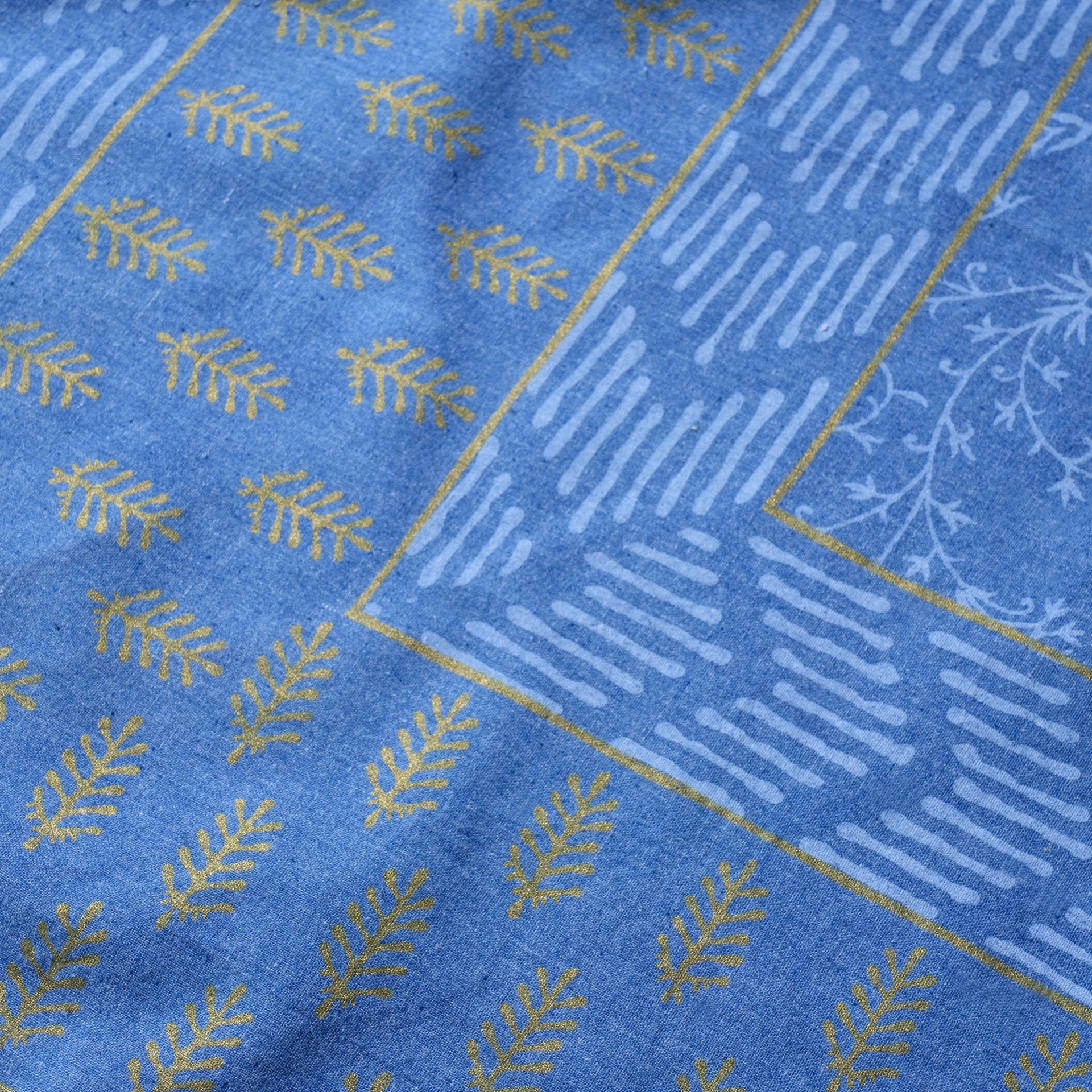 Arctic Ocean 6 Seater Dining Table Cover, 100% Cotton, 60" x 90" - Coral Slub - 