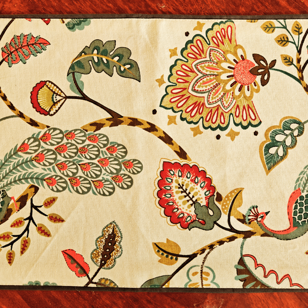 Autumn Garden Printed Table Runner, 100% cotton, 13" x 72" - Coral Slub - 