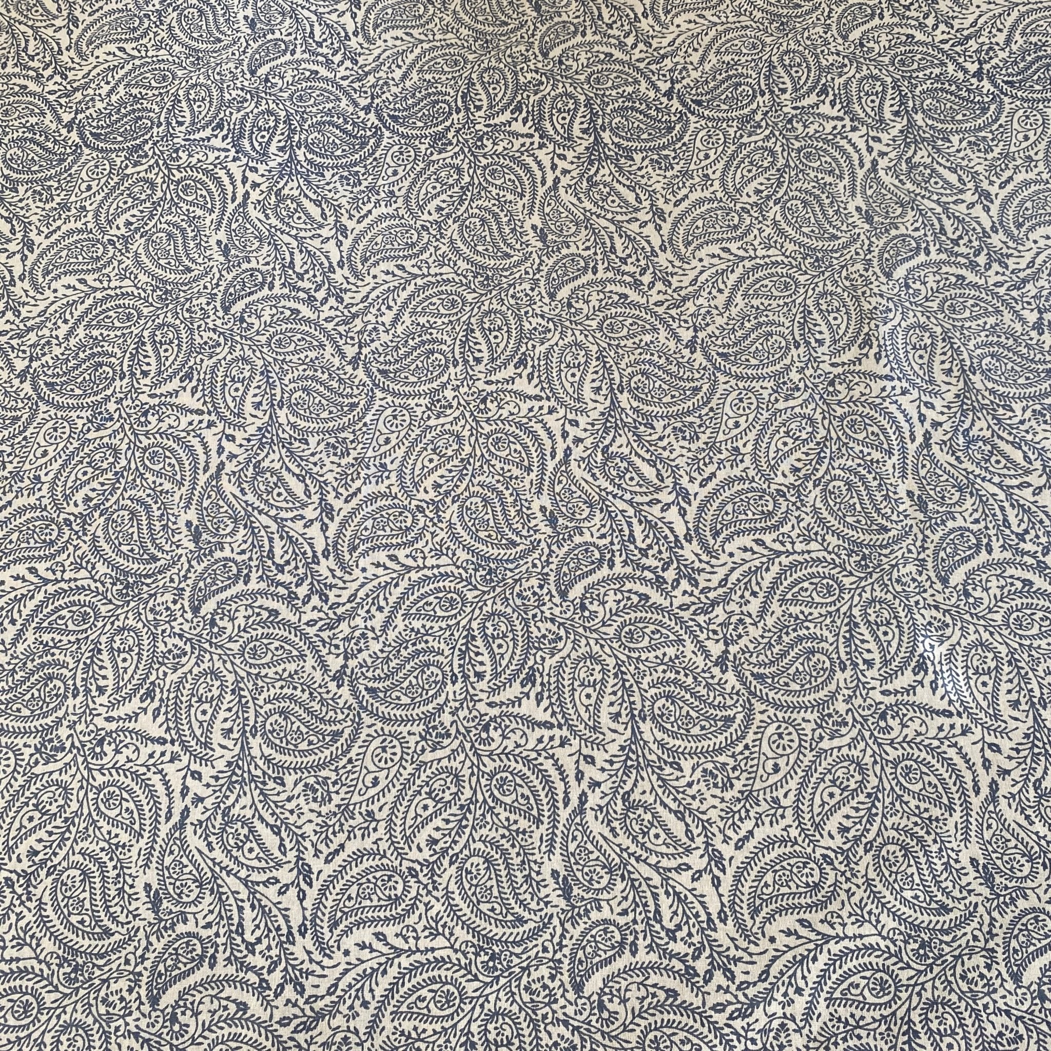 Azure Plume 6 Seater Dining Table Cover, 100% Cotton, 60" x 90" - Coral Slub - 