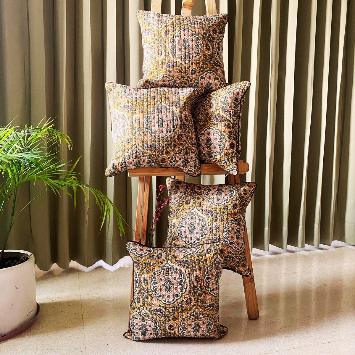 Bark Quilted Cushion Covers, pack of 5, 16" x 16" - Coral Slub - 