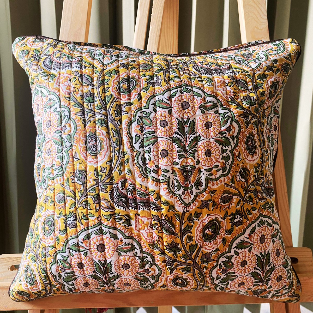 Bark Quilted Cushion Covers, pack of 5, 16" x 16" - Coral Slub - 