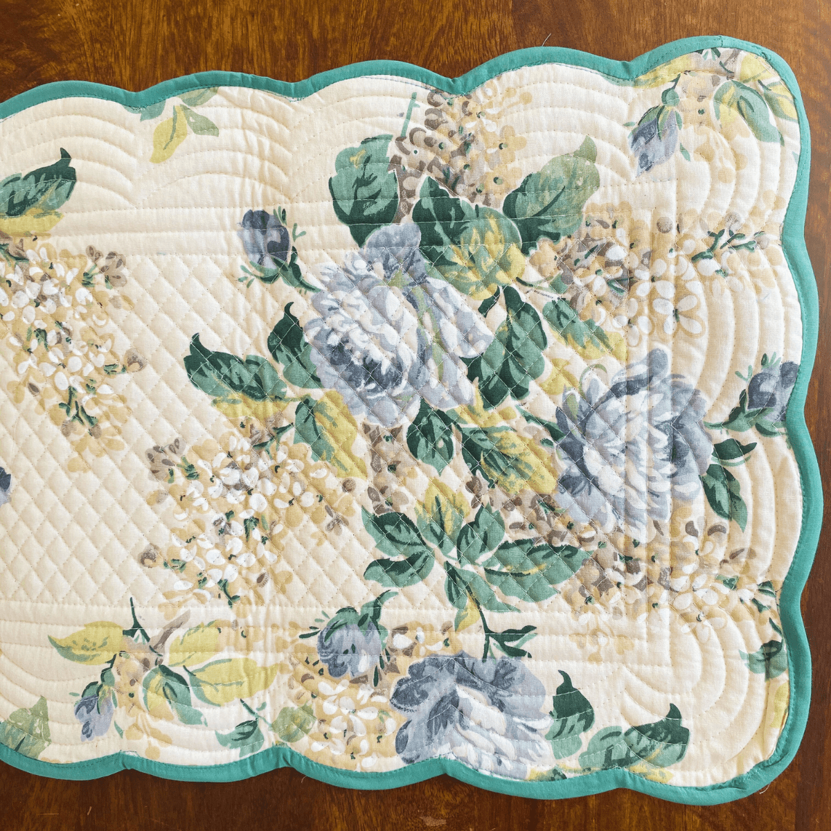 Bloom Haven Reversible Table Runner, 100% cotton, 15" x 72" - Coral Slub - 