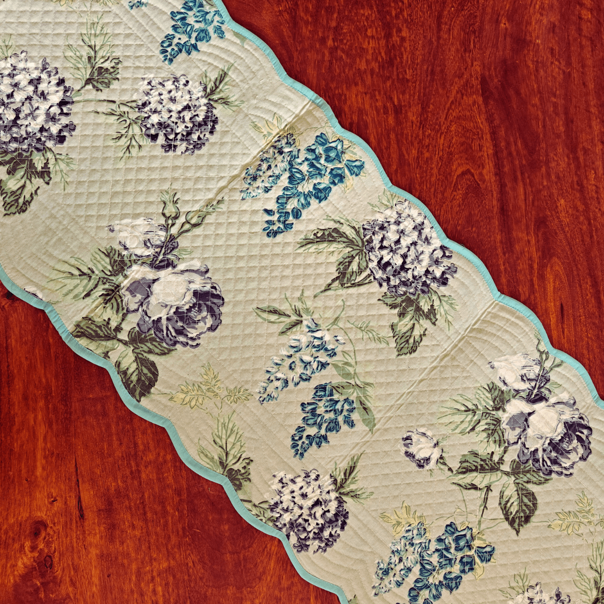 Bloom Mirage Reversible Table Runner, 100% cotton, 15" x 72" - Coral Slub - 