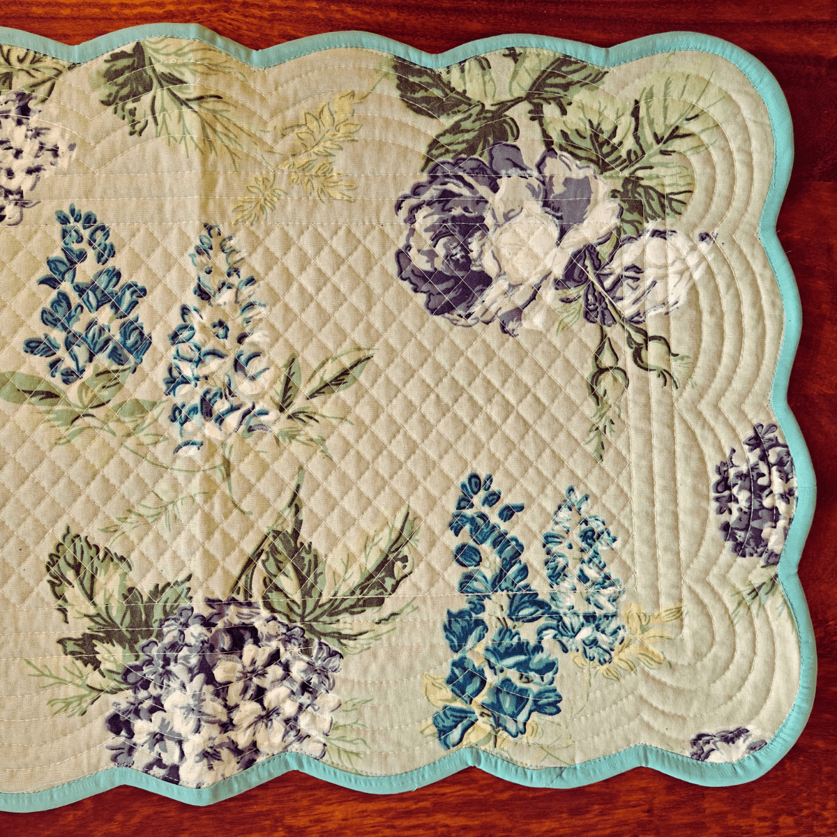 Bloom Mirage Reversible Table Runner, 100% cotton, 15" x 72" - Coral Slub - 