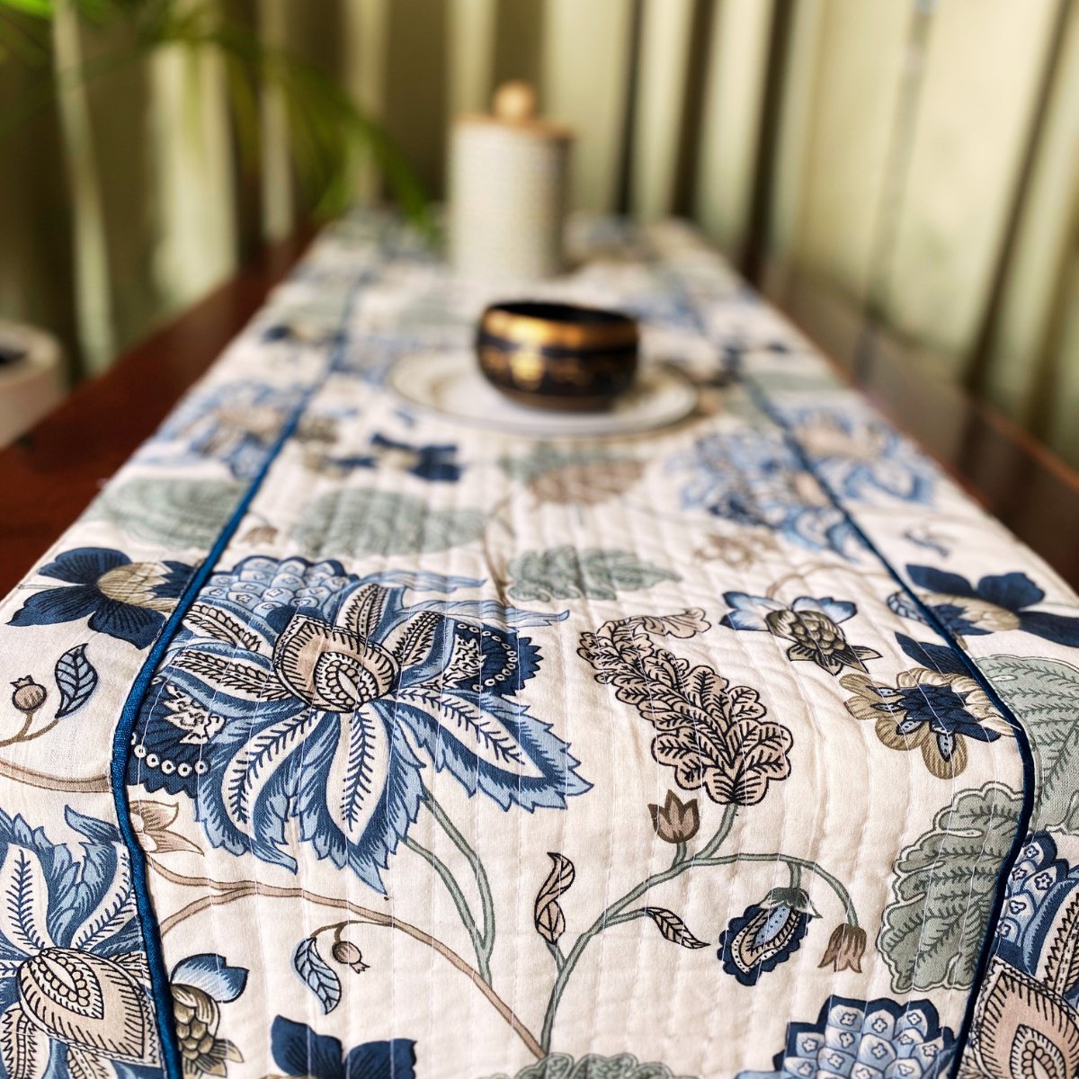 Blue Orchid Garden Print Table Runner, 100% cotton, 15" x 72" - Coral Slub - 