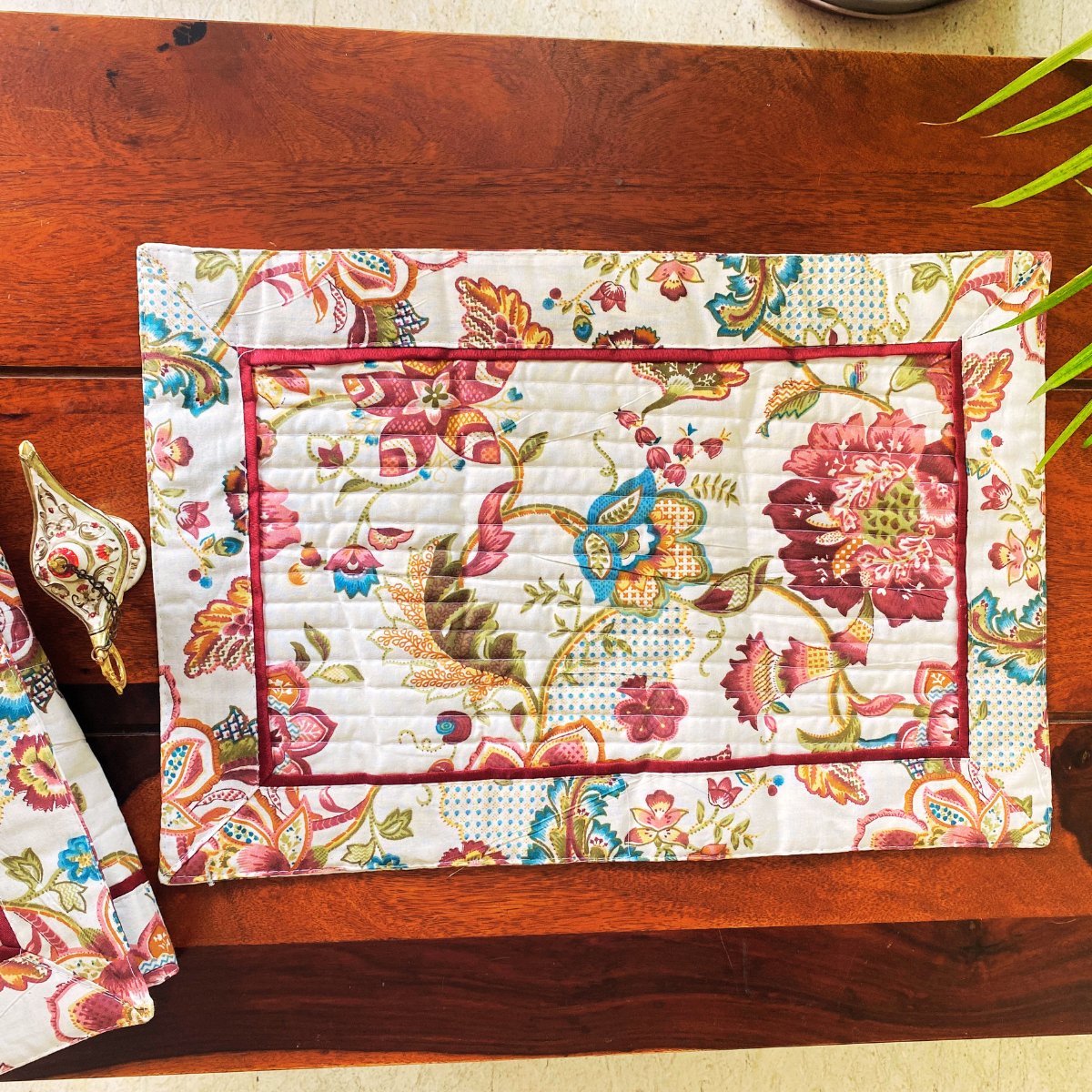 Burgundy Garden Print Cotton Placemats, 13" x 19", Set of 6 - Coral Slub - 