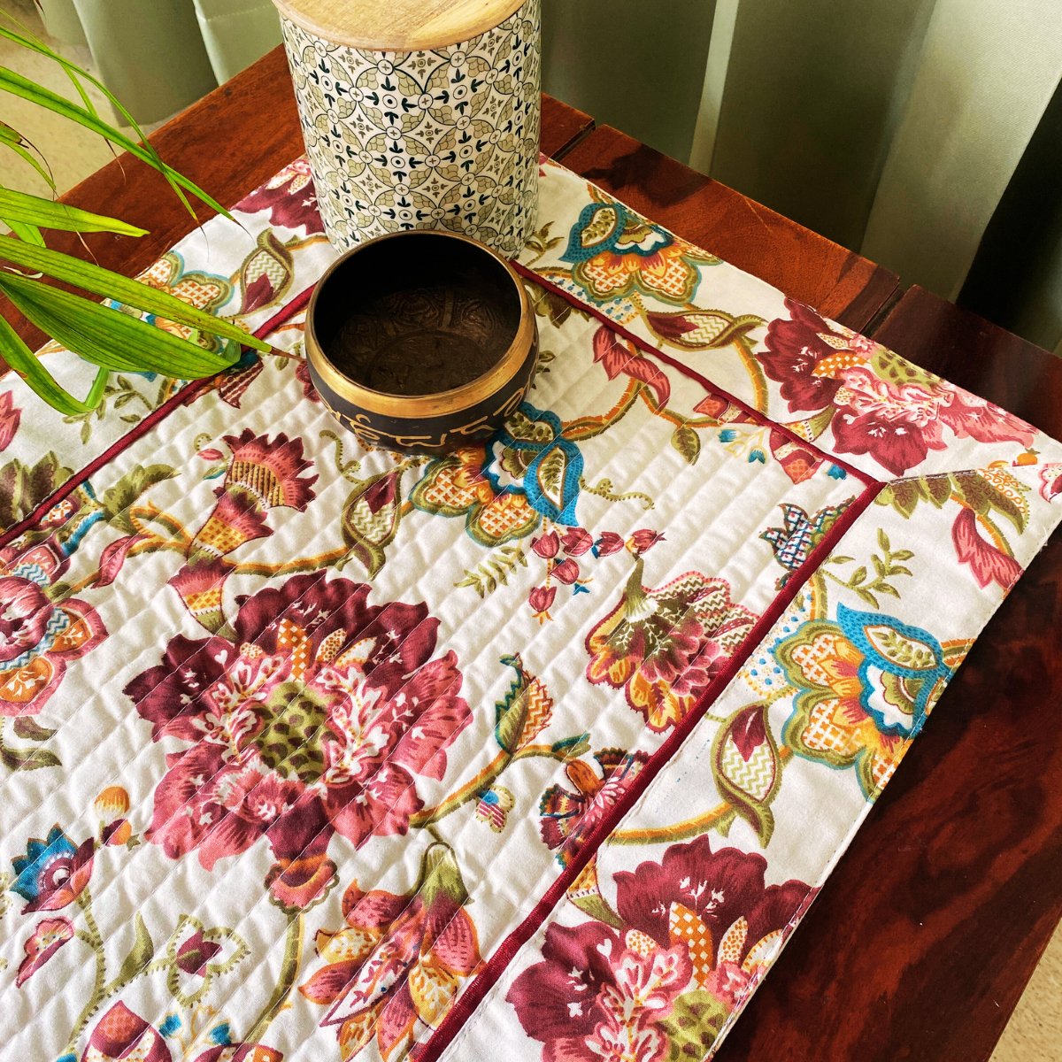 Burgundy Garden Print Table Runner, 100% cotton, 15" x 72" - Coral Slub - 