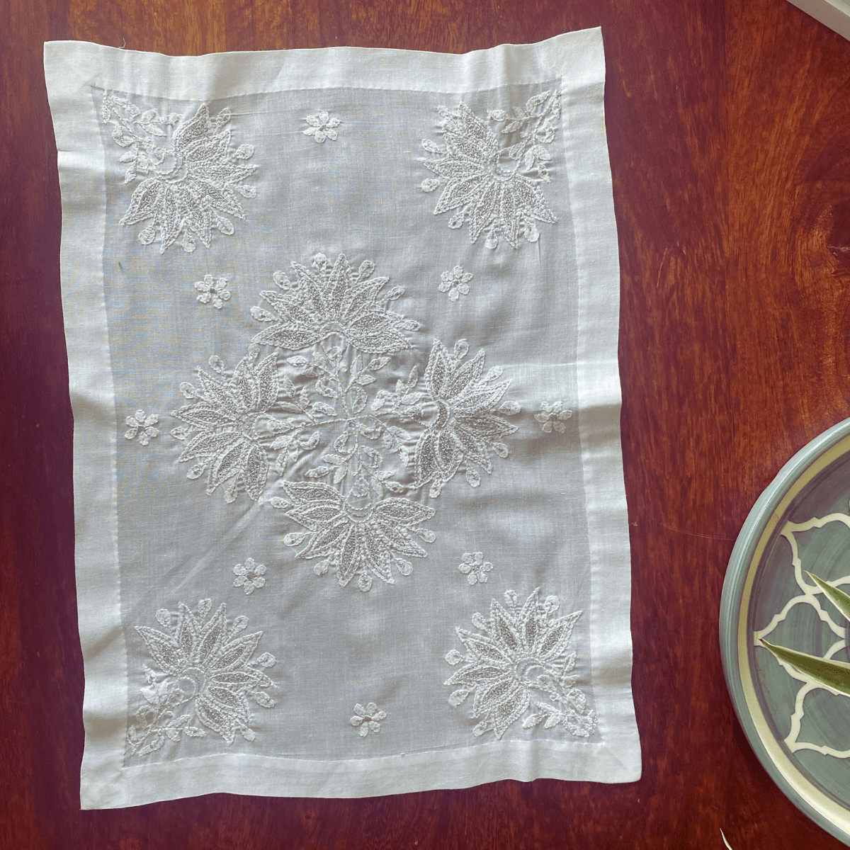 Chikankari Embroidery White Placemats, 12" x 18" - Coral Slub - 