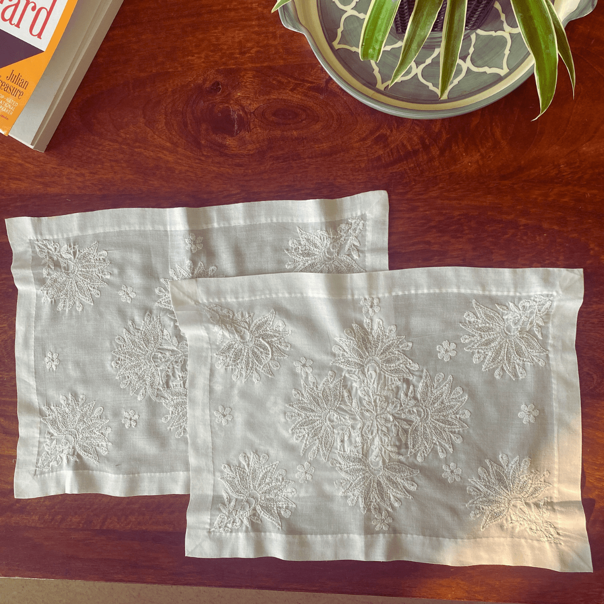 Chikankari Embroidery White Placemats, 12" x 18" - Coral Slub - 