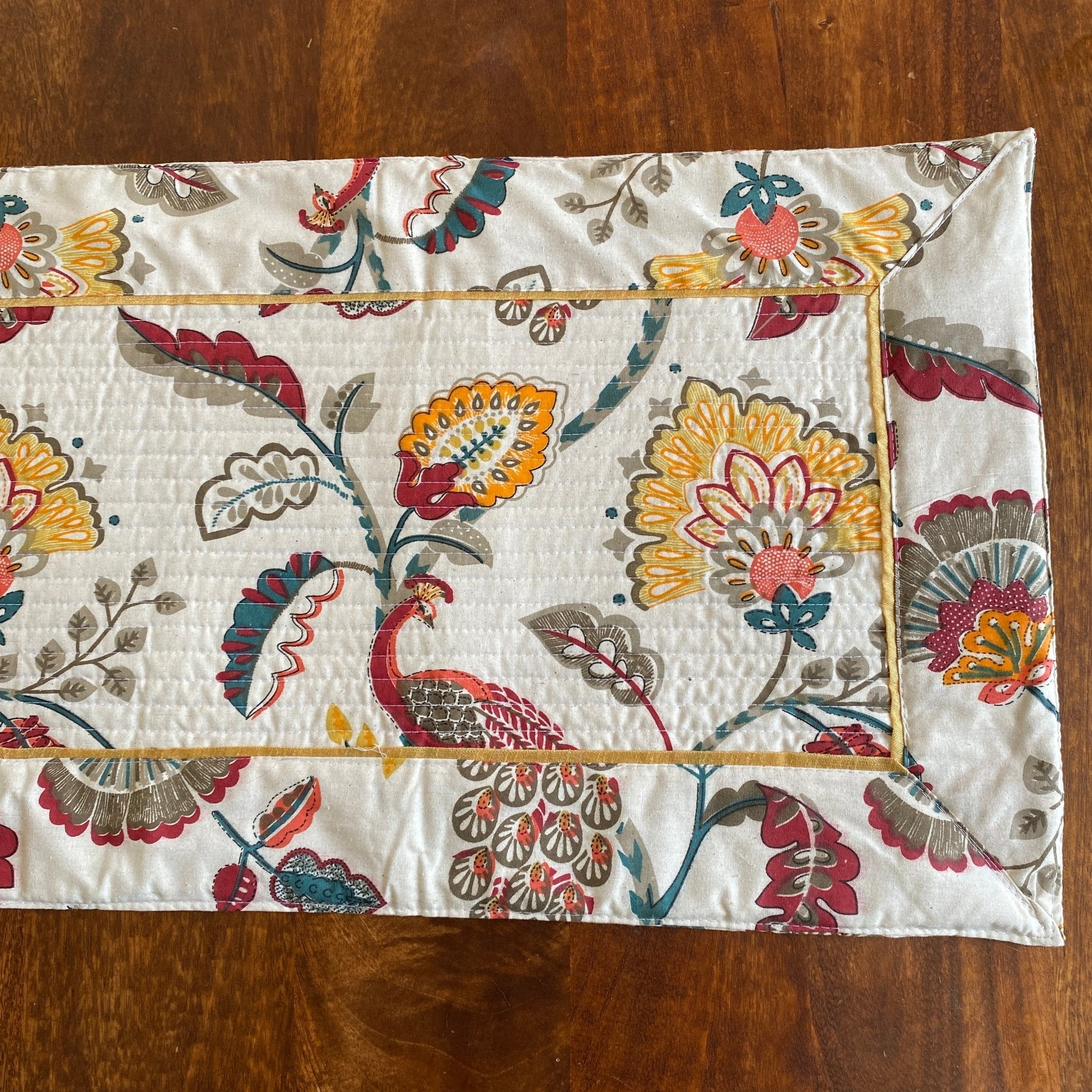 Confetti Toss Table Runner, 100% cotton, 13" x 72" - Coral Slub - 
