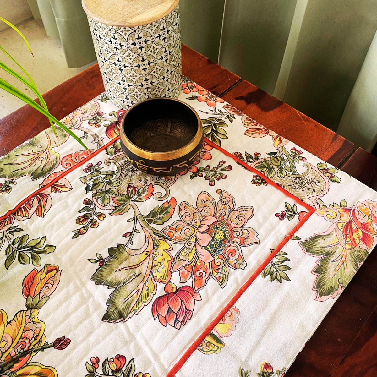 Coral Swirl Garden Print Table Runner, 100% cotton, 15" x 72" - Coral Slub - 