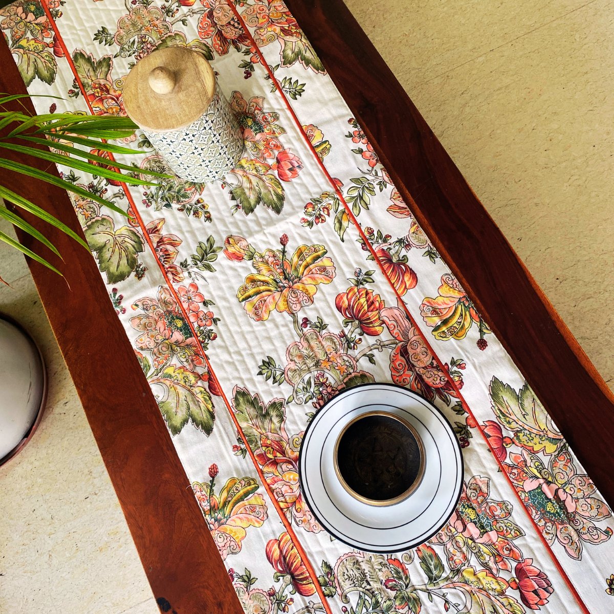 Coral Swirl Garden Print Table Runner, 100% cotton, 15" x 72" - Coral Slub - 