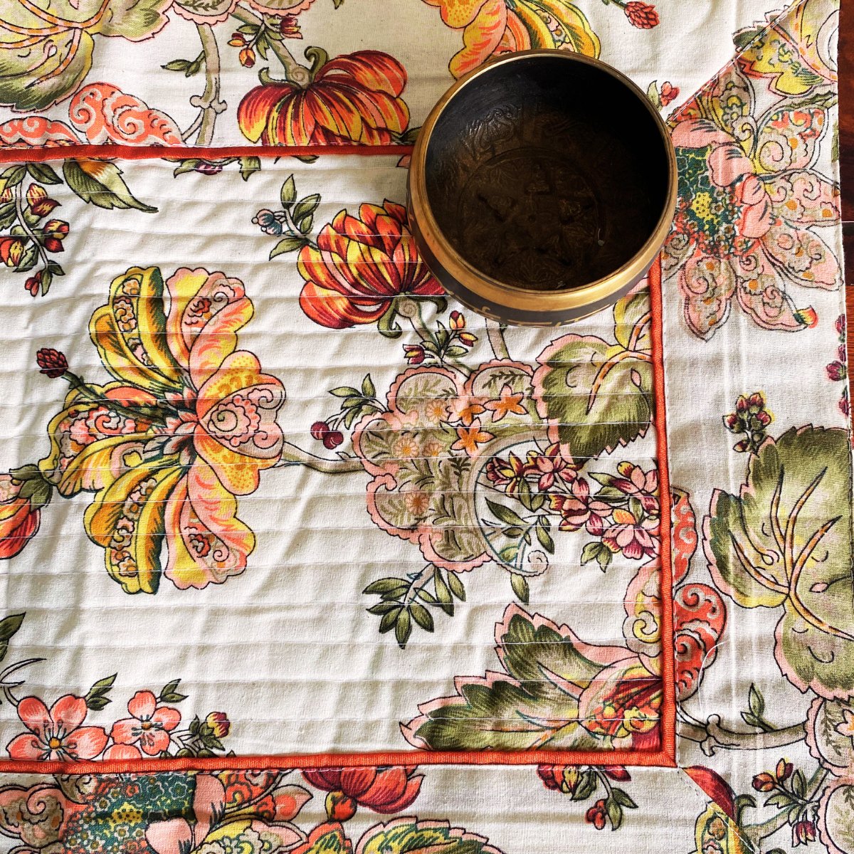 Coral Swirl Garden Print Table Runner, 100% cotton, 15" x 72" - Coral Slub - 