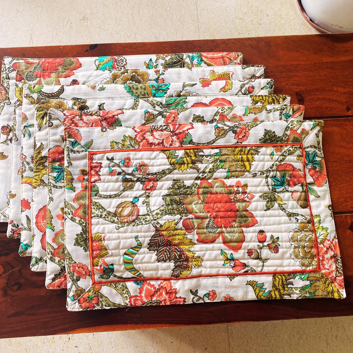 Dahlia Garden Print Cotton Placemats, 13" x 19", Set of 6 - Coral Slub - 