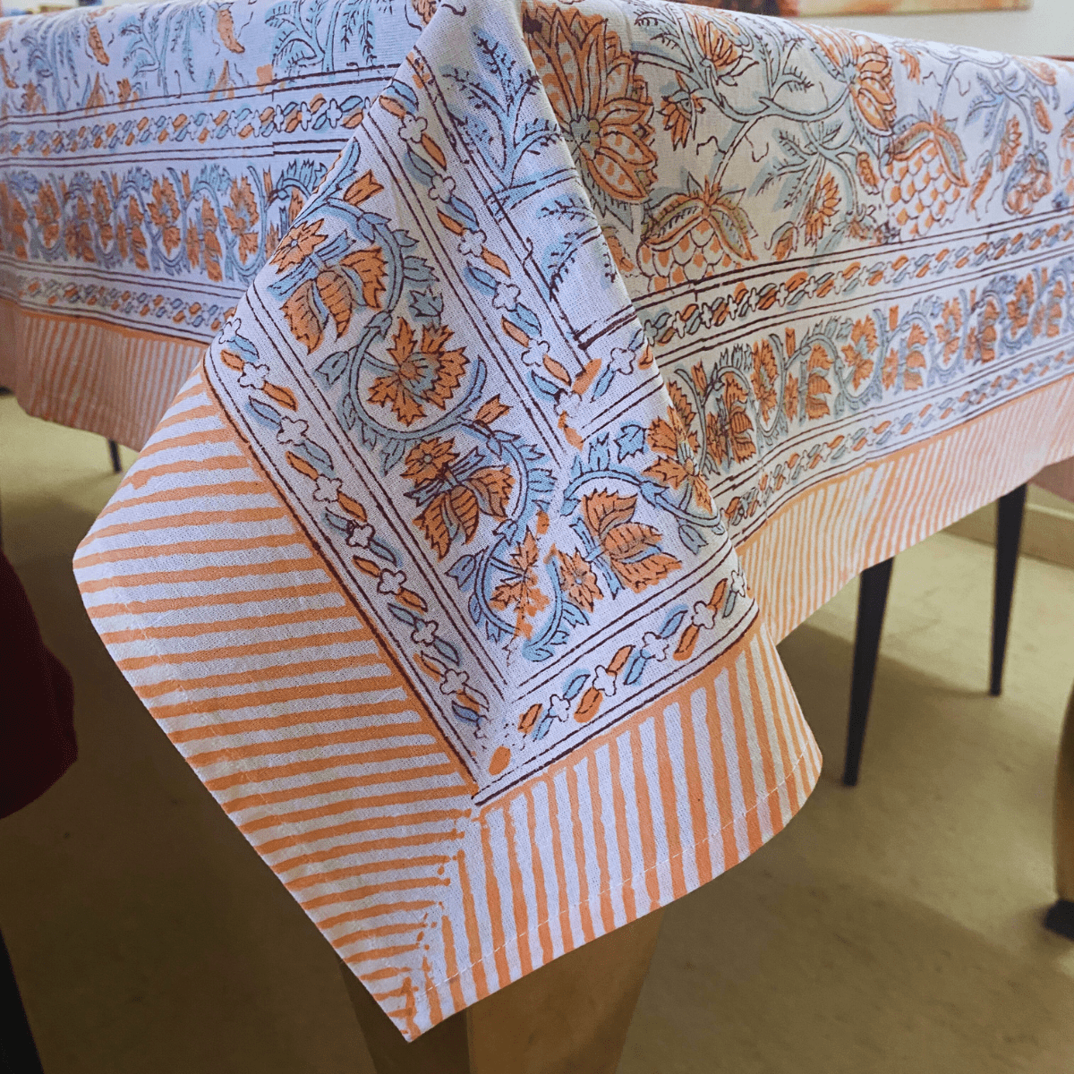 Daisy 6 Seater Dining Table Cover, 100% Cotton, 60" x 90" - Coral Slub - 