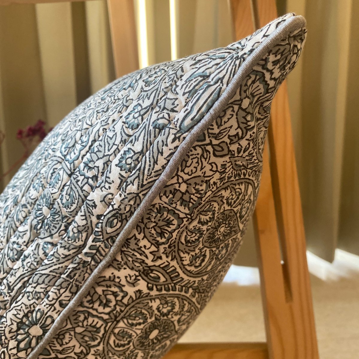 Dusk Quilted Cushion Covers, pack of 5, 16" x 16" - Coral Slub - 