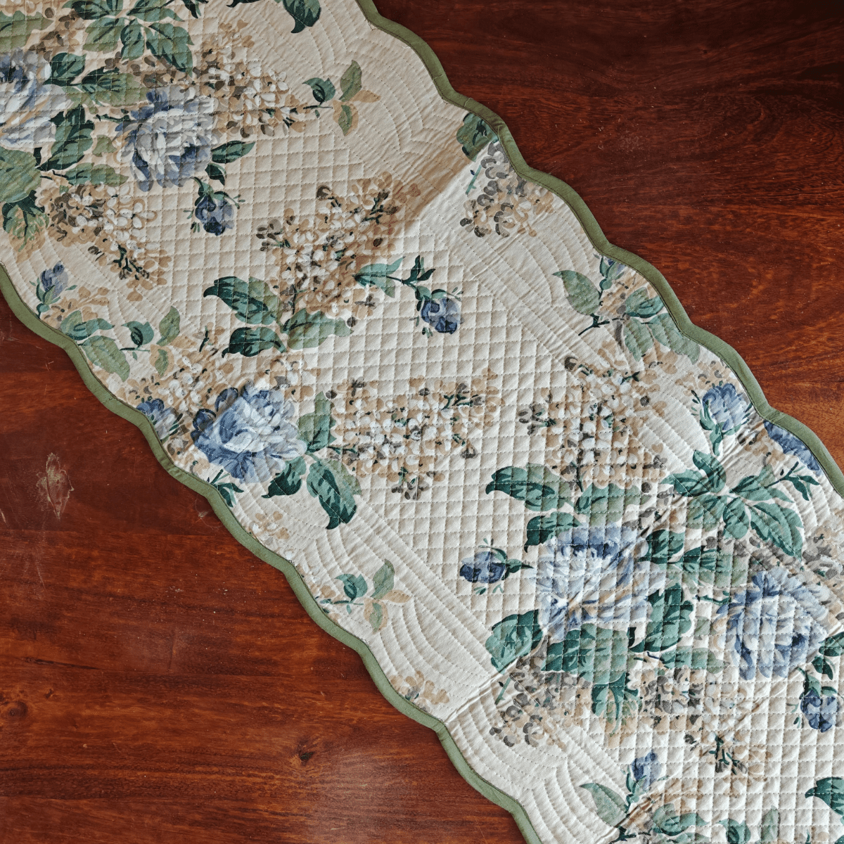 Fern Grace Reversible Table Runner, 100% cotton, 15" x 72" - Coral Slub - 