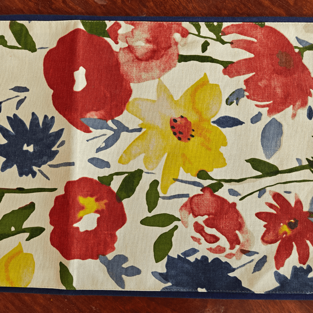 Fern Valley Printed Table Runner, 100% cotton, 13" x 72" - Coral Slub - 