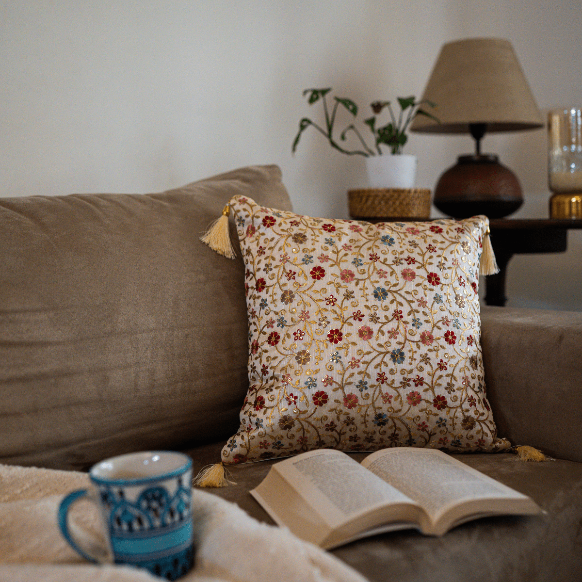 Golden Bloom Floral Cushion Cover, 16" x 16", Pack of 1, - Coral Slub - 