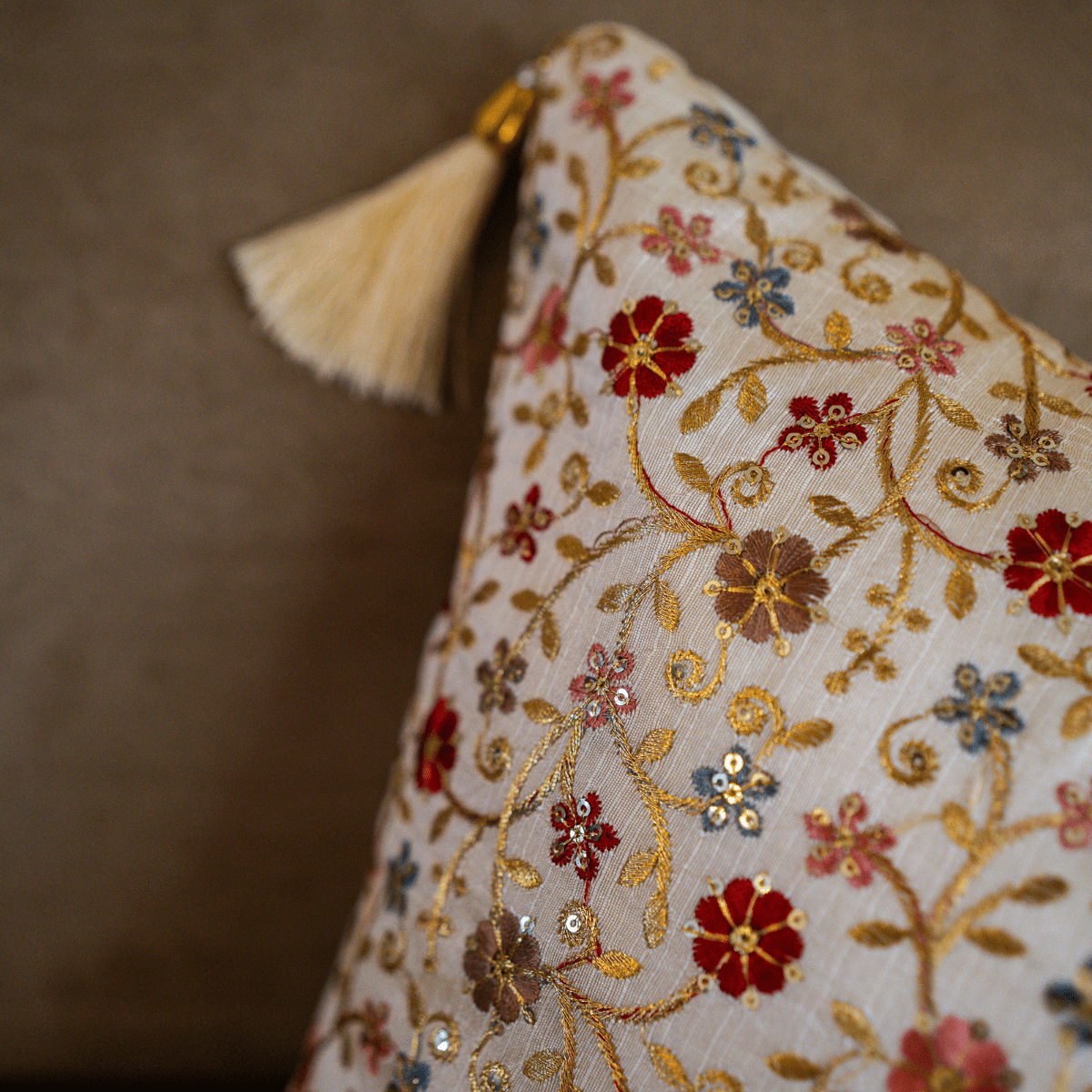 Golden Bloom Floral Cushion Cover, 16" x 16", Pack of 1, - Coral Slub - 