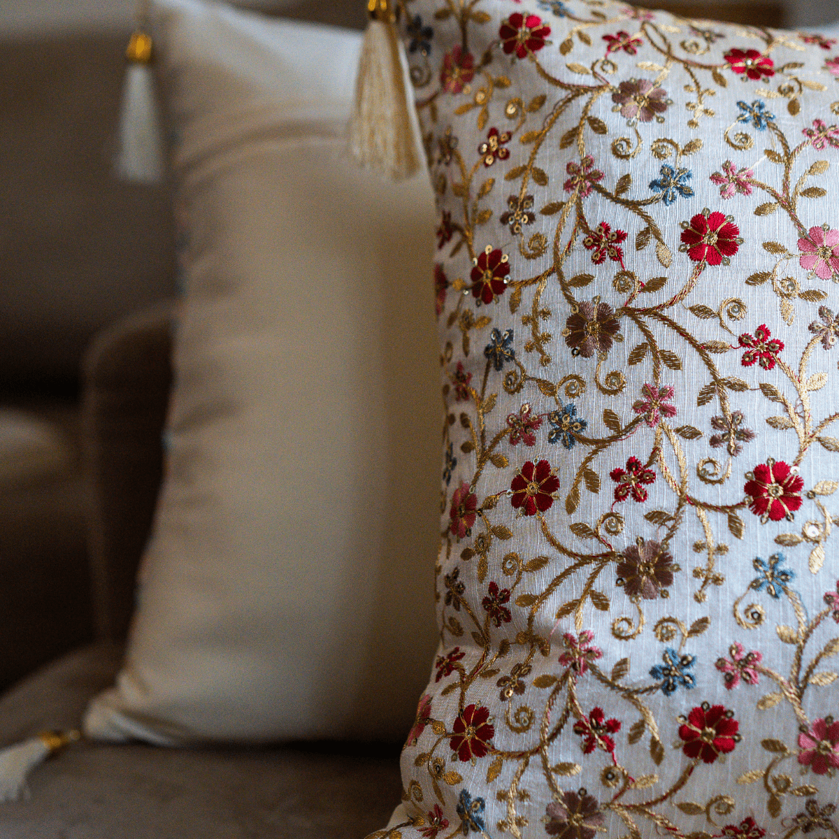 Golden Bloom Floral Cushion Cover, 16" x 16", Pack of 1, - Coral Slub - 