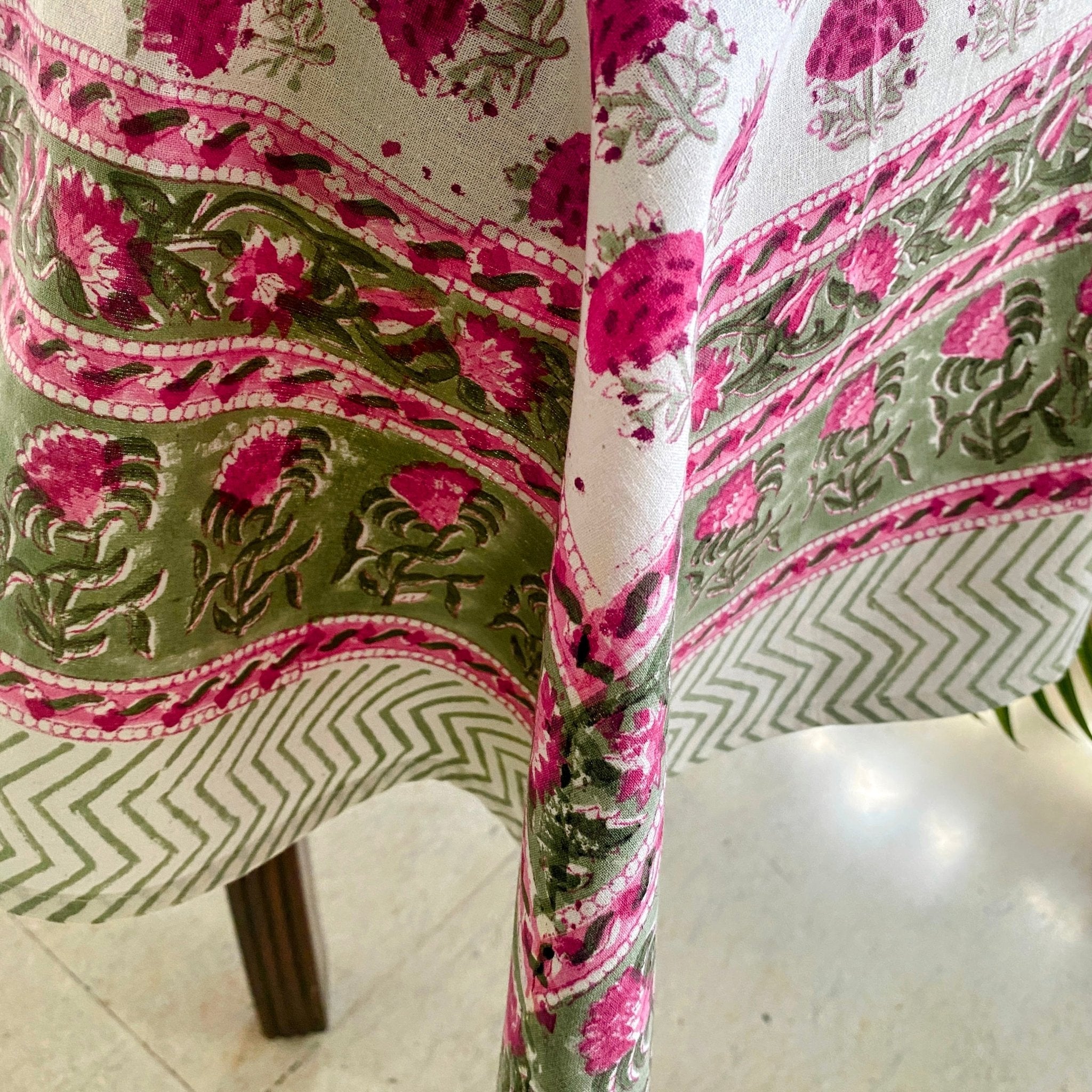 Gulmohar 6 Seater Dining Table Cover, 100% Cotton, 60" x 90" - Coral Slub - 