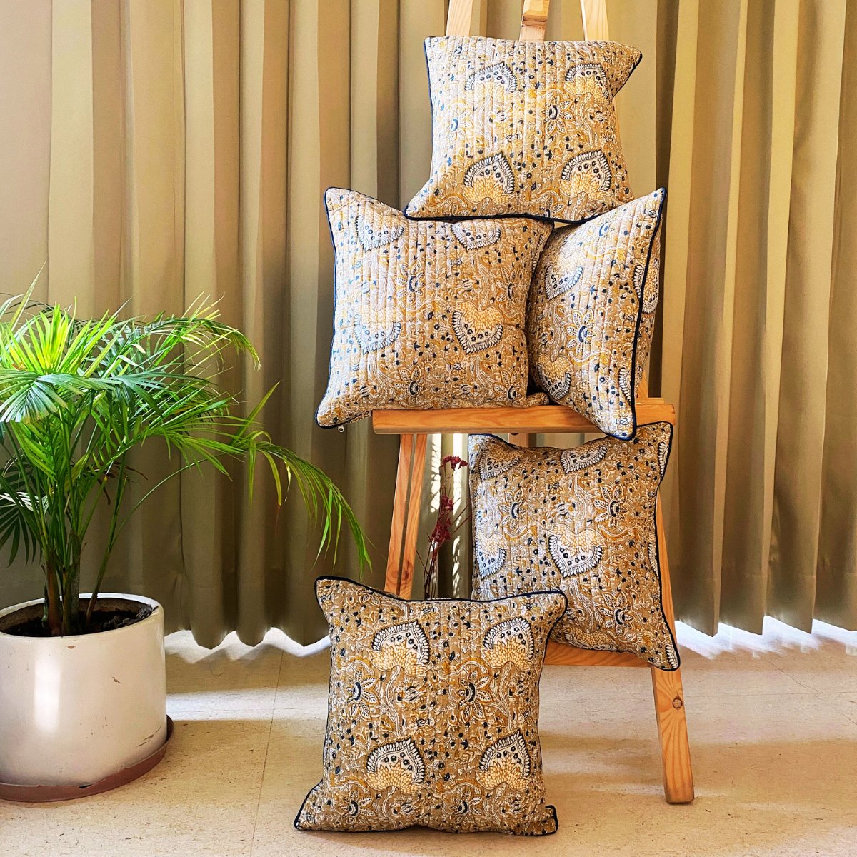 Hazel Quilted Cushion Covers, pack of 5, 16" x 16" - Coral Slub - 