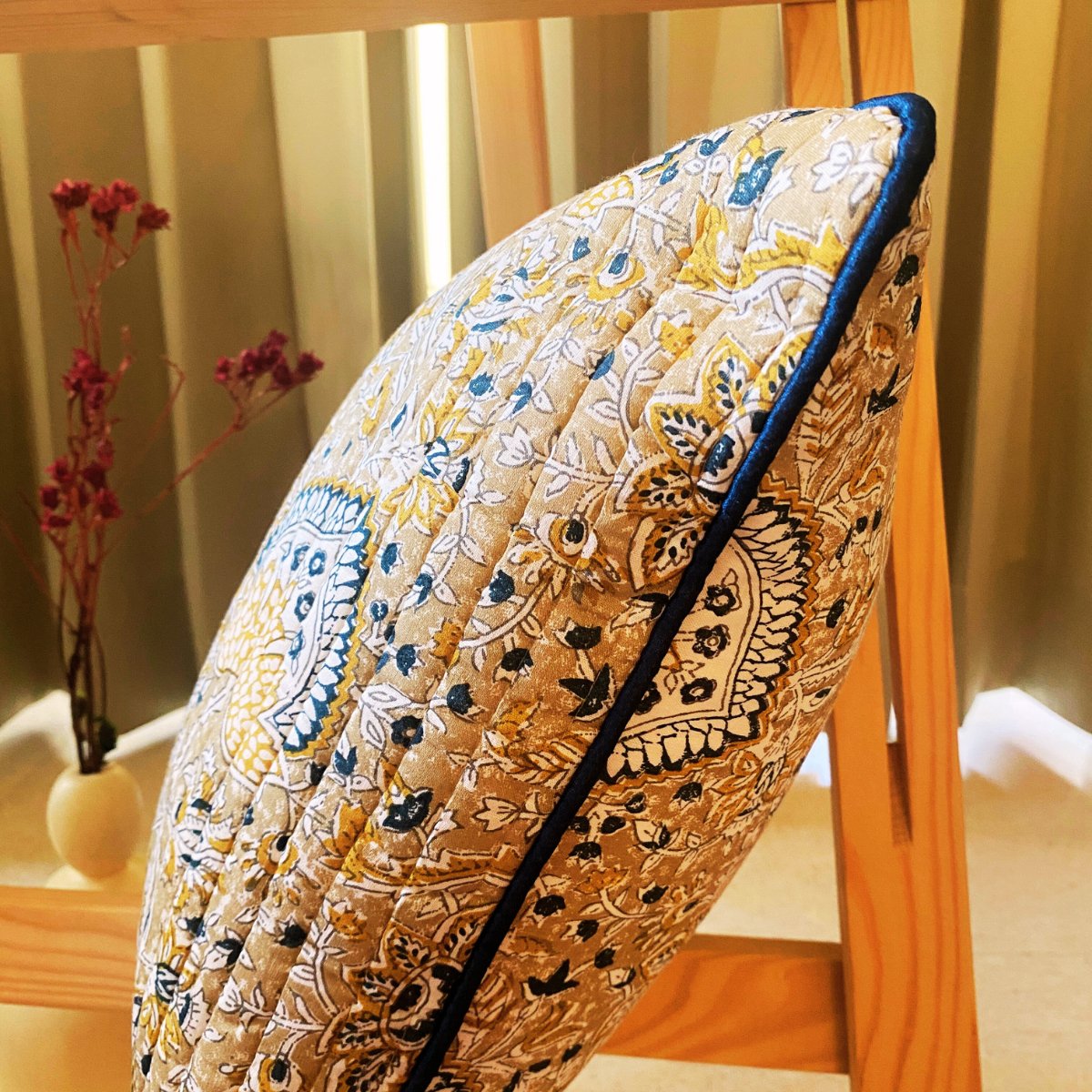 Hazel Quilted Cushion Covers, pack of 5, 16" x 16" - Coral Slub - 