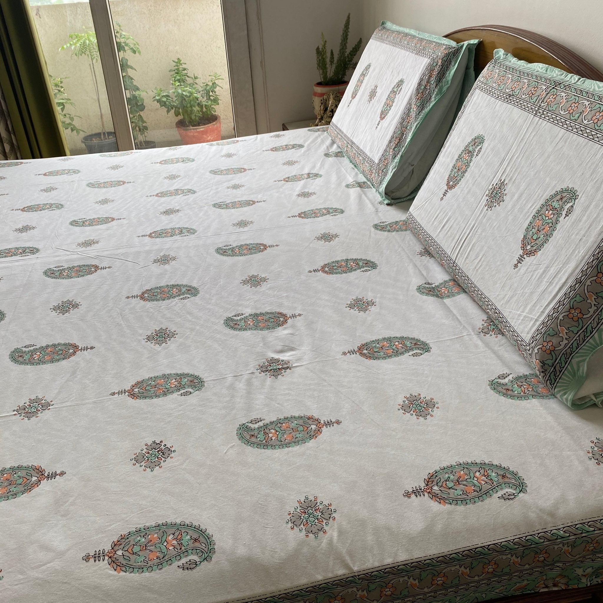 Hemlata Bedsheet Set 100% Cotton, King Size, 100" x 108" - Coral Slub - 