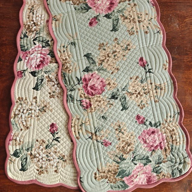 Honey Dew Reversible Table Runner, 100% cotton, 15" x 72" - Coral Slub - 