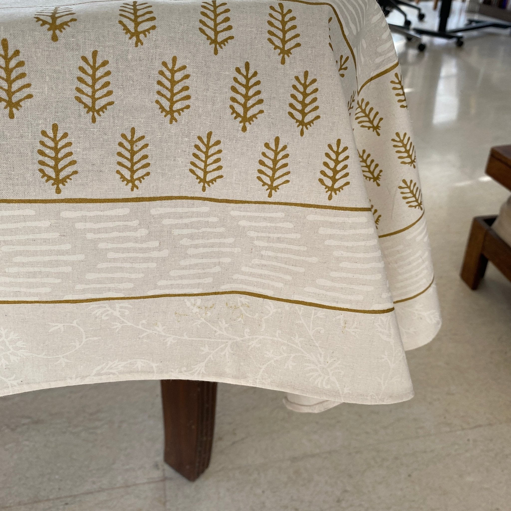 Ivory Coast 6 Seater Dining Table Cover, 100% Cotton, 60" x 90" - Coral Slub - 