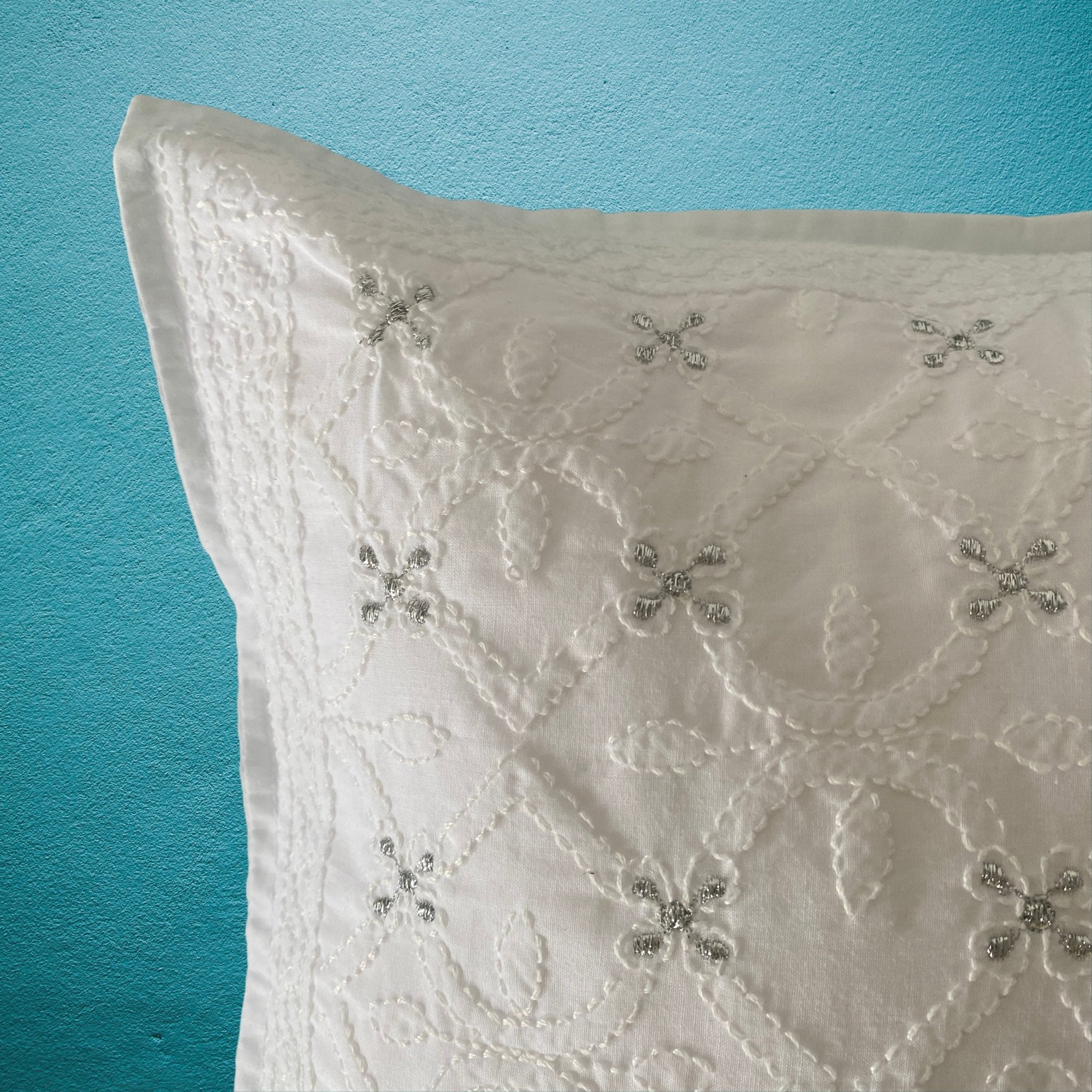 Jhalak White Chikankari Cushion Cover, 18" x 18", Pack of 1 - Coral Slub - 