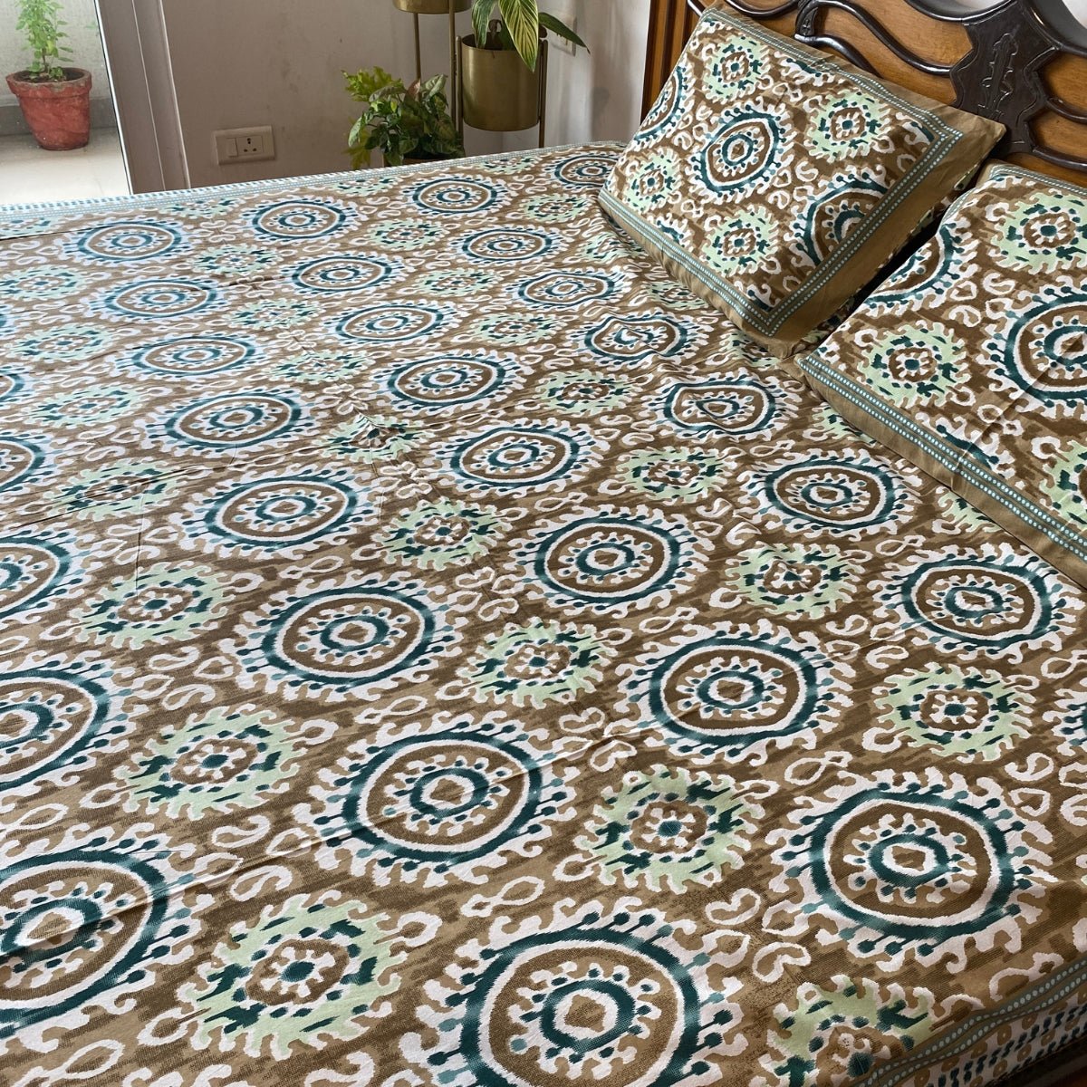 Jharokha Ikat Print Bedsheet Set, King Size, 100" x 108" - Coral Slub - 