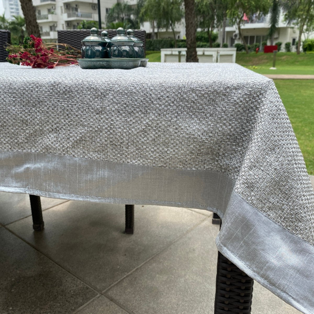 Jute Lux Silver Six Seater Dining Table Cover, 60" X 90" - Coral Slub - 