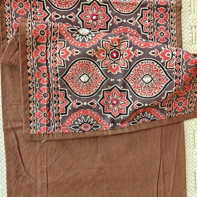 Kasumbi Ajrak Print Table Runner - Coral Slub -