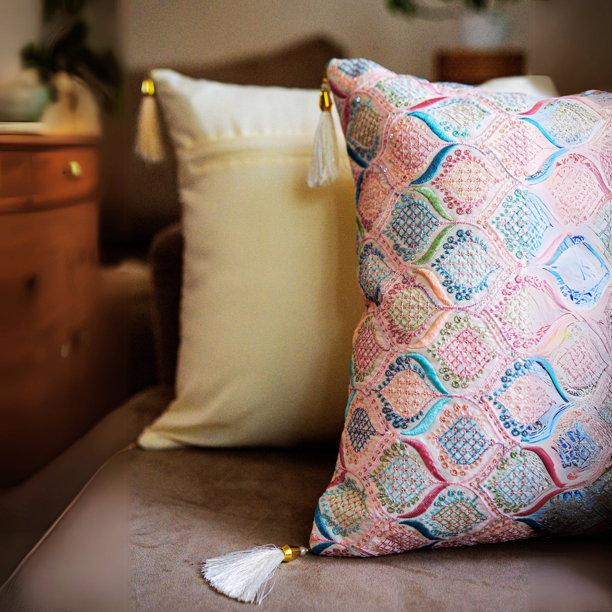 Kundan Offwhite Emboidered Cushion Cover, 16" x 16", Pack of 1 - Coral Slub - 