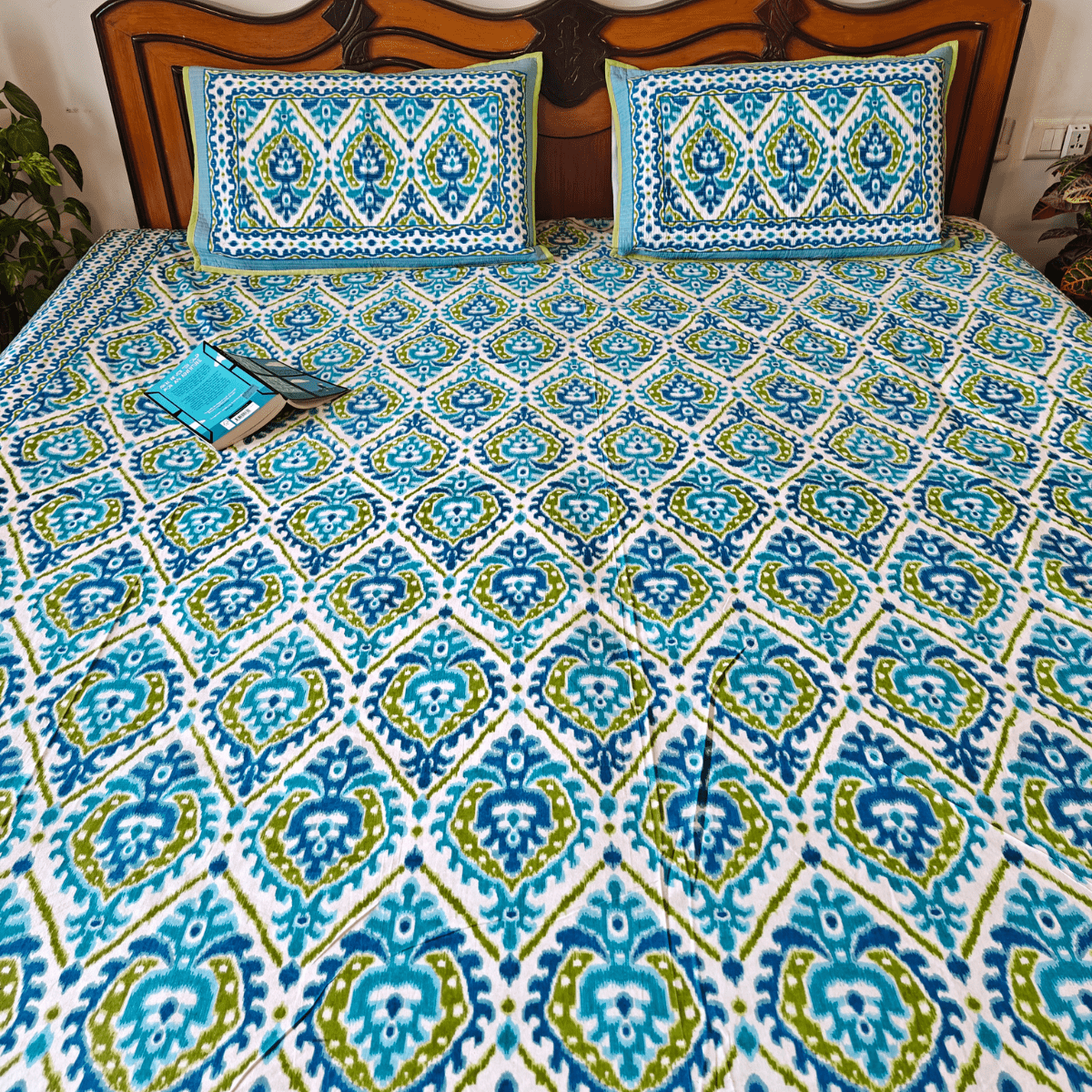 Leher Cotton Bedsheet with Quilted Pillow Covers – 100" x 108" - Coral Slub - 