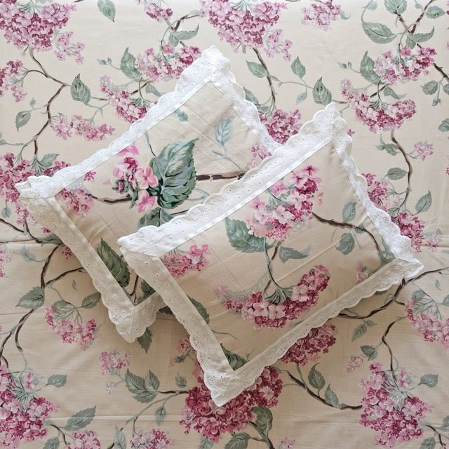 Lumos Botanic Print Bedsheet Set, King Size, Lace Pillows - Coral Slub -