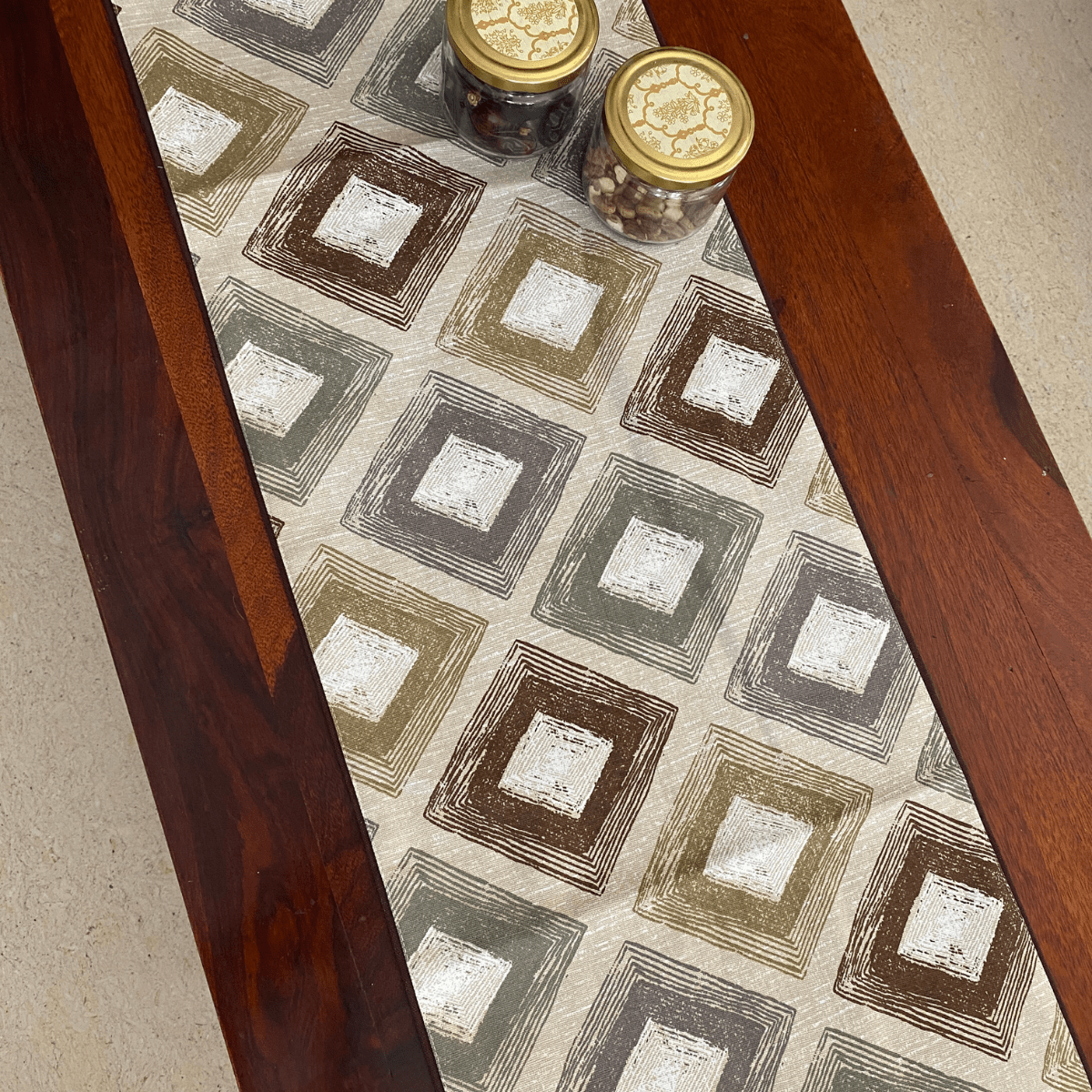 Mocha Printed Table Runner, 100% cotton, 13" x 72" - Coral Slub - 