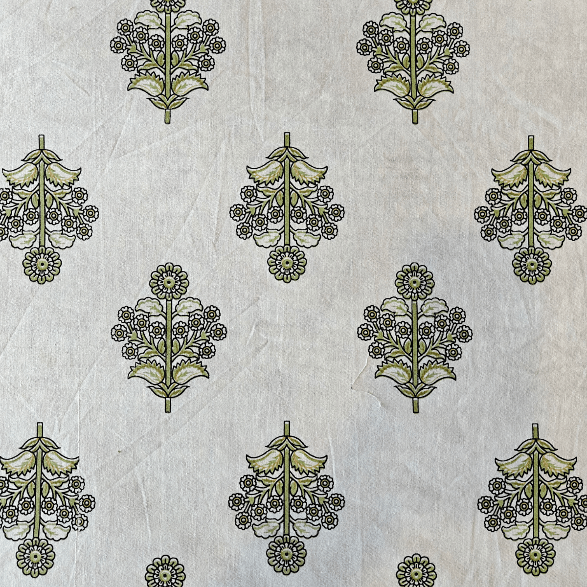 Mohar Cotton Bedsheet with Quilted Pillow Covers – 100" x 108" - Coral Slub - 