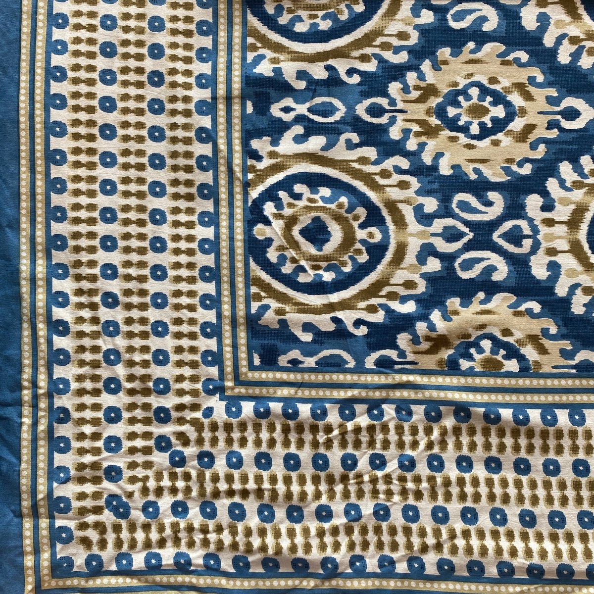 Neel Chakra Ikat Print Bedsheet Set, King Size, 100" x 108" - Coral Slub - 