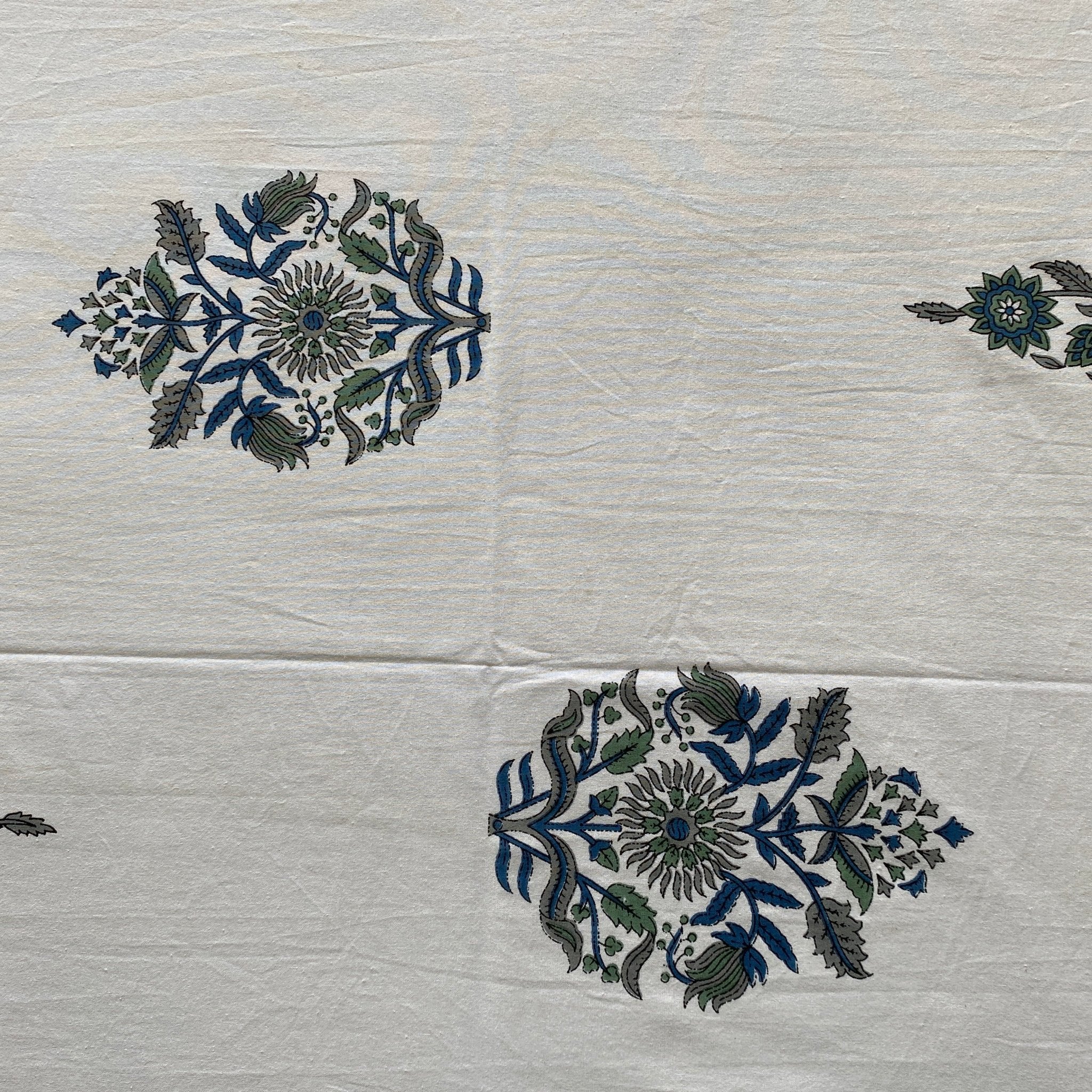 Neelam Bedsheet Set 100% Cotton, King Size, 100" x 108" - Coral Slub - 