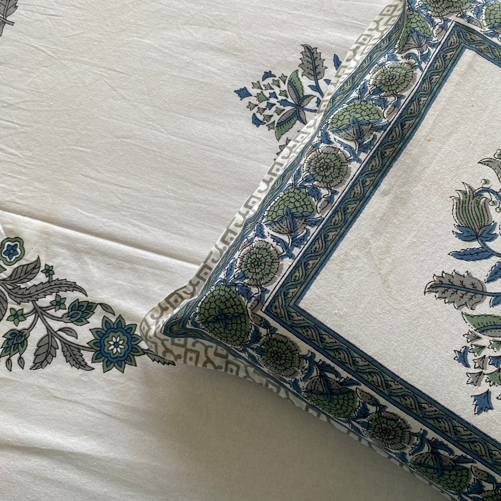 Neelam Bedsheet Set 100% Cotton, King Size, 100" x 108" - Coral Slub - 